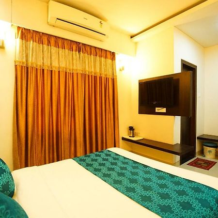 Hotel Aarya Inn Rāipur Buitenkant foto