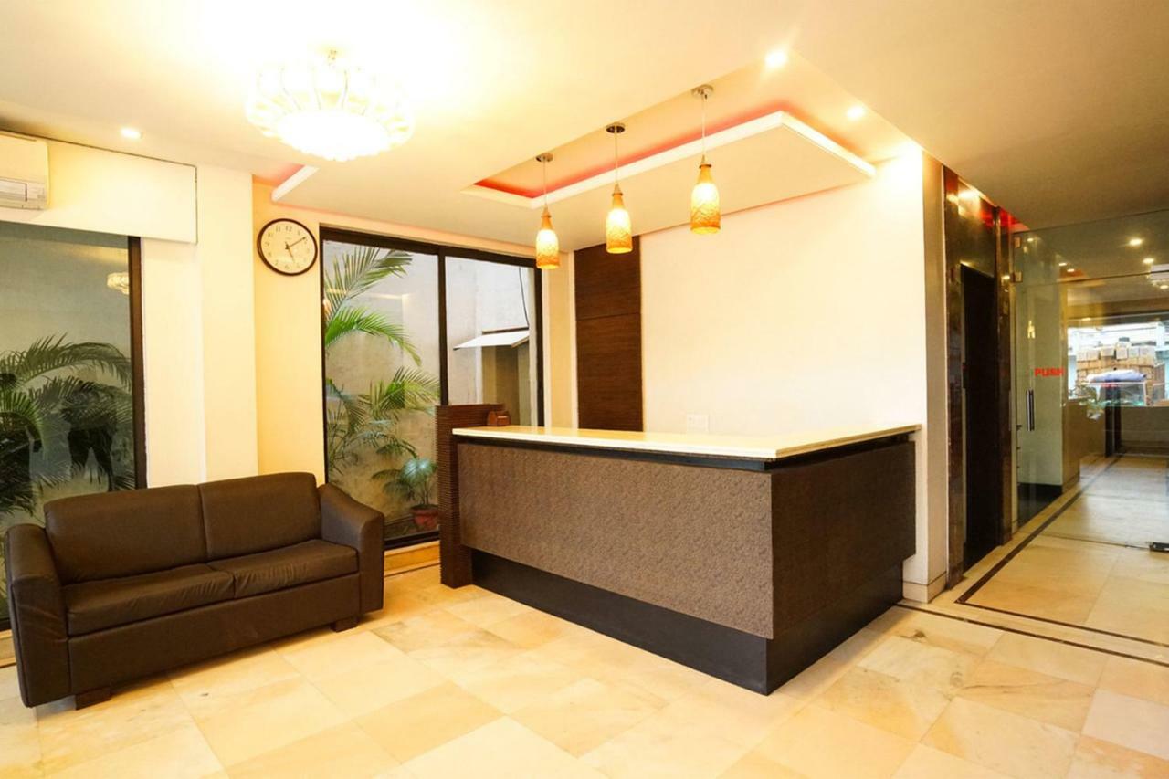 Hotel Aarya Inn Rāipur Buitenkant foto